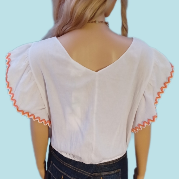 NEW!Line & Dot L flutter sleeve top - Picture 6 of 9